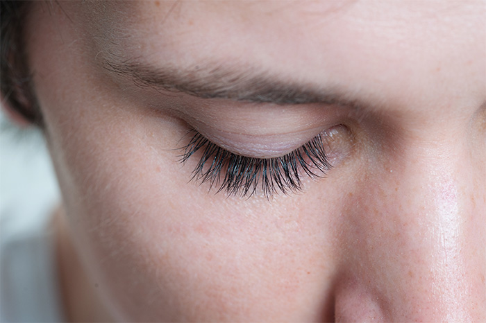 images-Artikel-Apa-Itu-Computer-Vision-Syndrome-dan-Bagaimana-Cara-Menghindarinya-sering-berkedip.jpg